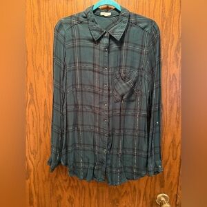 Women's Green Plaid Button-Up Shirt
